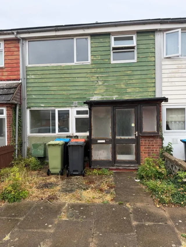 Napier Street, Bletchley, Milton Keynes, Buckinghamshire, MK2 2NF, photo 1