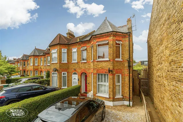Coldershaw Road, London, photo 1