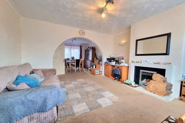 Peover Avenue, Sale, photo 2
