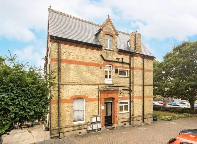 Surbiton Hill Park, Surbiton, KT5, photo 1