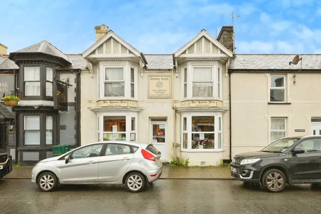 High Street, Penrhyndeudraeth, LL48, photo 2