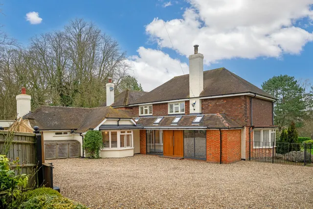 4 bedroom house, Henley Road, Hurley Maidenhead, SL6