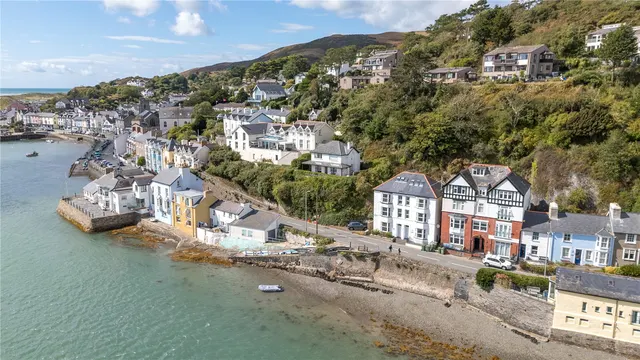 Terrace Road, Aberdovey, photo 2