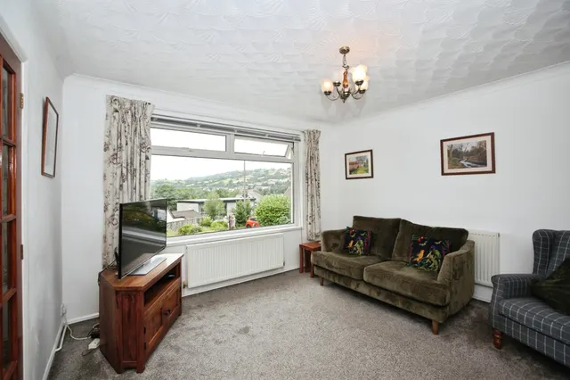 The Oaks Caerphilly, CF83, photo 3