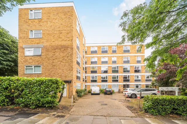 6 Long Acre Court, 123 Argyle Road, London, photo 1