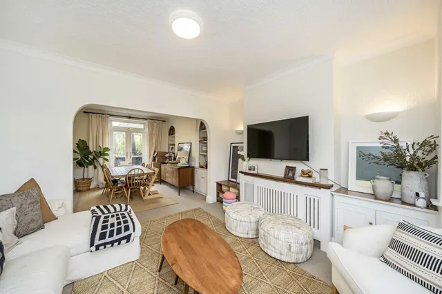 Tilehurst Road, SW18, photo 3