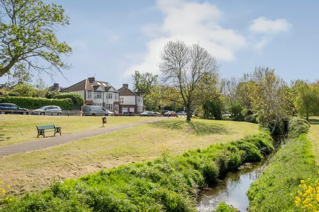 Photo 2 — East Walk, East Barnet, Barnet, Greater London, EN4 8JT