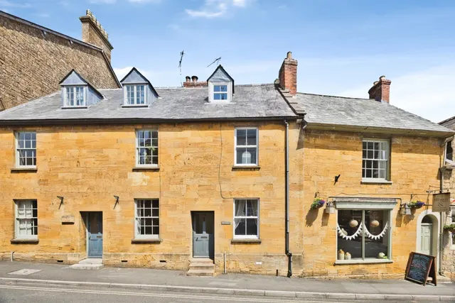 St. James Street, South Petherton, TA13, photo 1