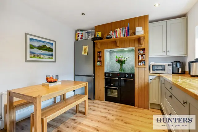 Westfield Drive, Yeadon, LS19, photo 3
