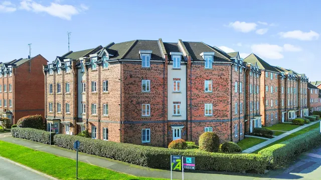 Rylands Drive, Warrington, Warrington, WA2 7DY, photo 1