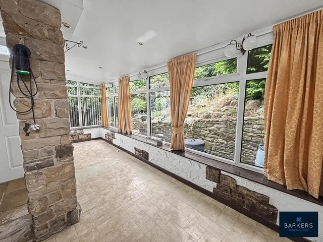 Photo 2 — Woodhall Drive, Batley WF17 7SW