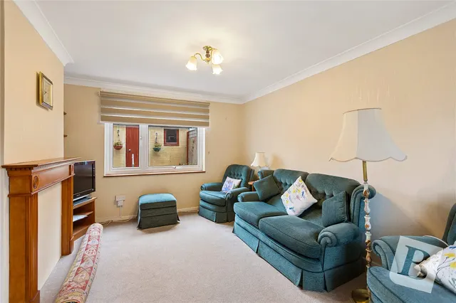 Long Lynderswood, Basildon, SS15, photo 2
