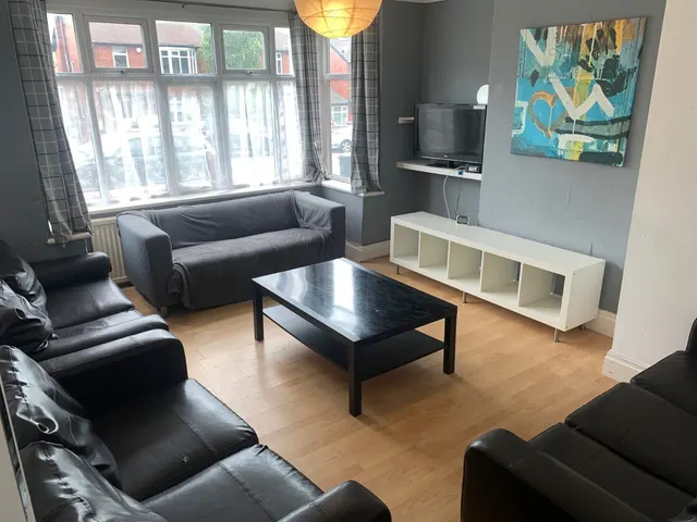 St. Annes Road, Far Headingley, LS6, photo 1
