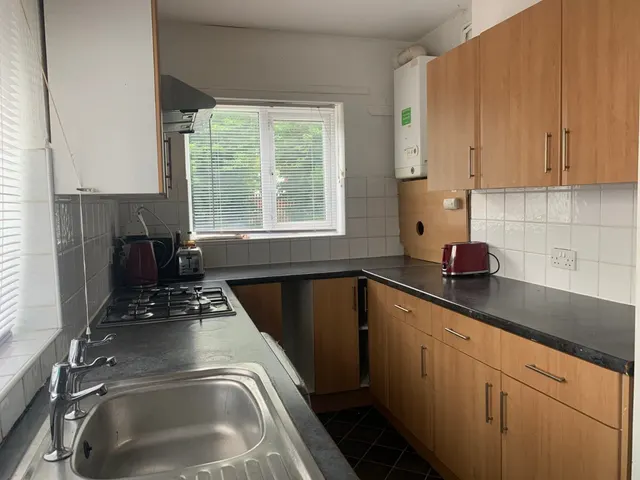 St. Annes Road, Far Headingley, LS6, photo 2
