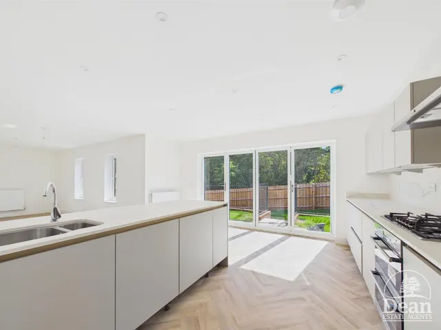 Photo 3 — Goldfinch Way, Lydney