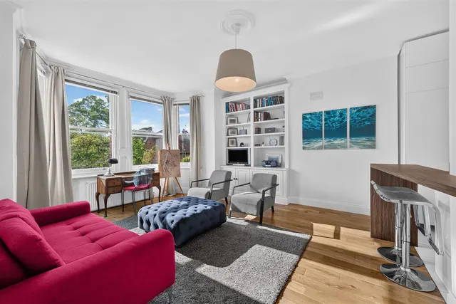 Frognal, London, NW3, photo 2