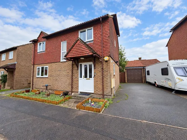 Hawkstown View, Hailsham, BN27, photo 1