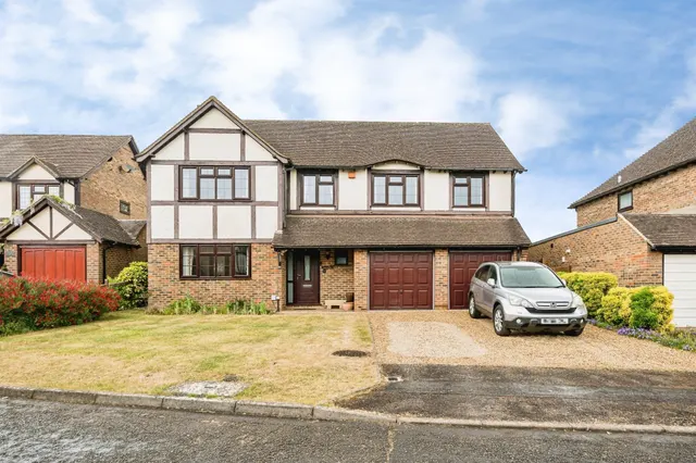 Bowmans Close, Burnham, Slough, photo 1