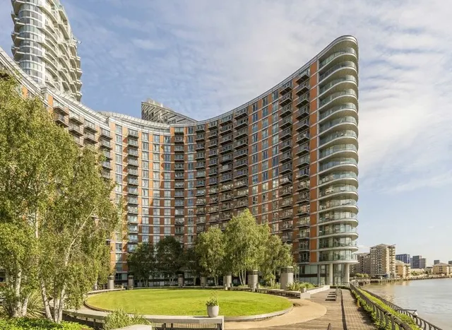 Fairmont Avenue, Canary Wharf, E14, photo 1