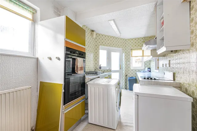 Whitton Dene, Hounslow, TW3, photo 3