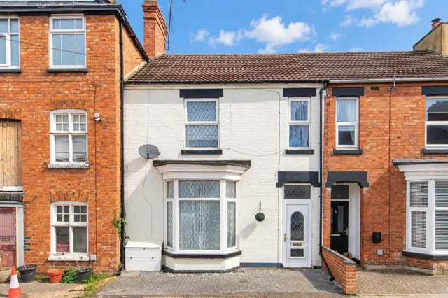 East Grove, Rushden, photo 1