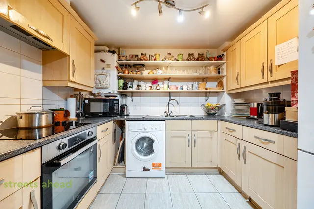 Harry Close, Croydon, CR0, photo 3