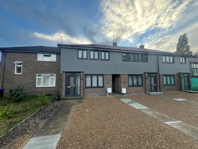 Spencer Close, Woking, GU21, photo 1