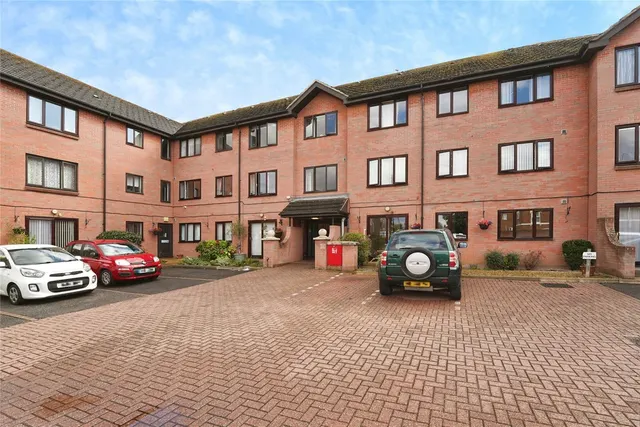 Henry Street, Gloucester, GL1, photo 1