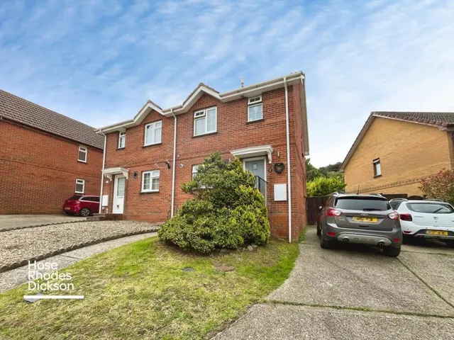 Drabbles Lane, Sandown, PO36, photo 1