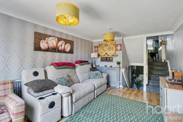 Felicia Way, Chadwell St Mary, RM16, photo 3