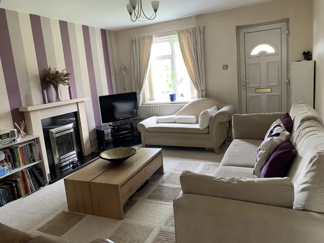 Cropton Crescent, Nottingham, NG8, photo 2