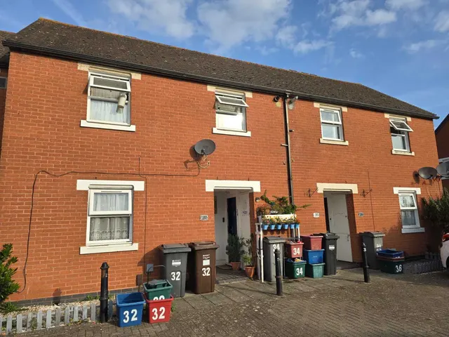 Padbury Close, Bedfont, TW14, photo 1
