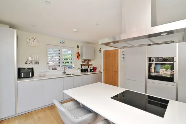 Cripps Corner Road, Staplecross, TN32, photo 3
