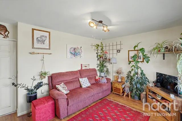 Highfield Drive, Carlton, NG4, photo 3