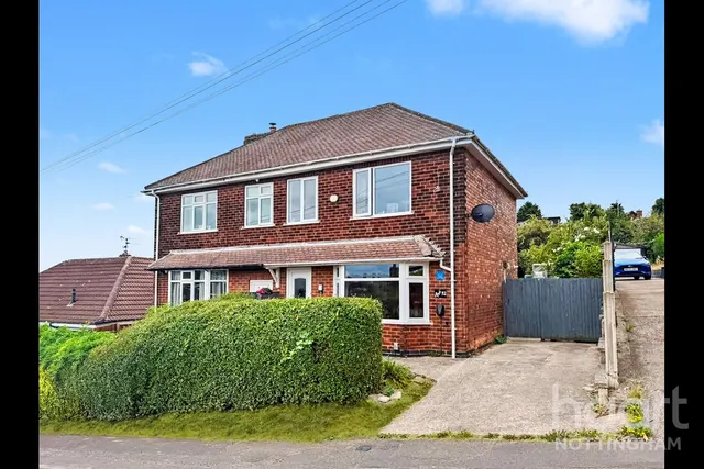 Highfield Drive, Carlton, NG4, photo 1