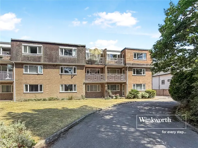 New Road, Ferndown, BH22, photo 1