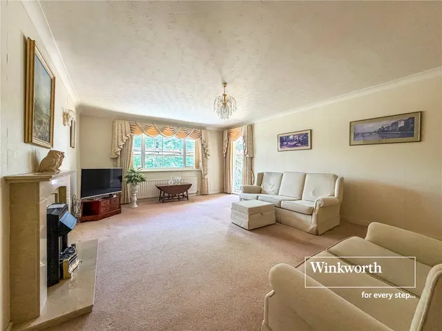 New Road, Ferndown, Dorset, BH22, photo 1
