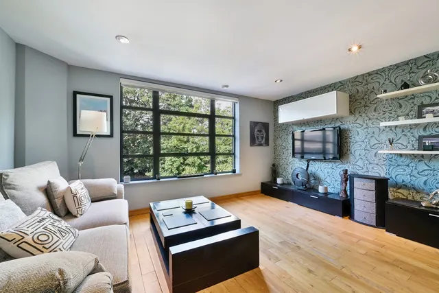 Station Crescent, Blackheath, photo 1
