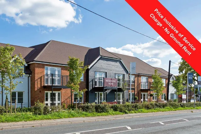 Worthing Road, Southwater, RH13, photo 1