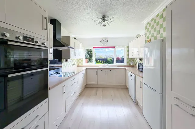 East Preston, Littlehampton, BN16, photo 3