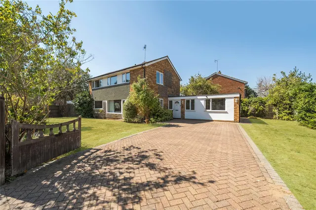 Birnam Close, Send Marsh, GU23, photo 1