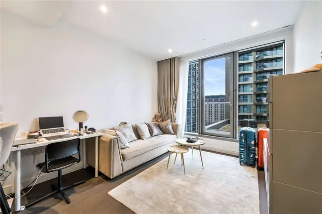 Park Drive, London, E14 9GD, photo 1
