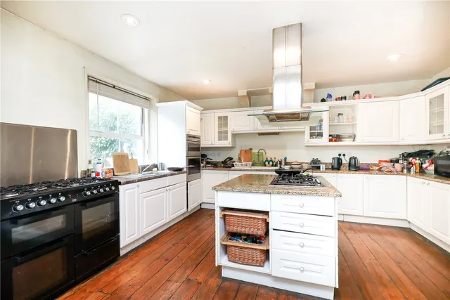 Eaton Rise, Ealing, W5, photo 1