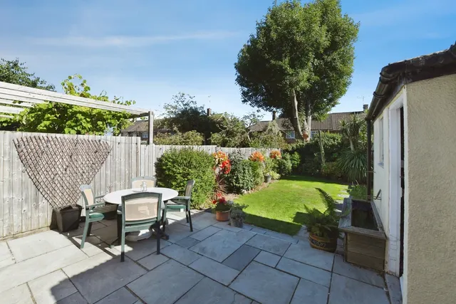 Plashet Gardens, Brentwood, CM13, photo 2
