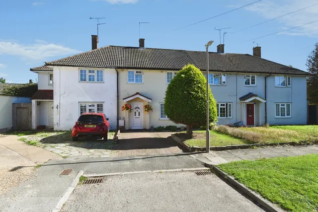 Plashet Gardens, Brentwood, CM13, photo 1