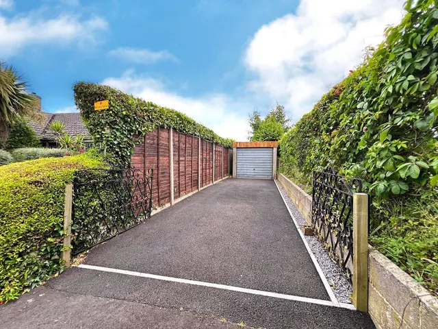 Blenheim Road, Street, BA16, photo 2