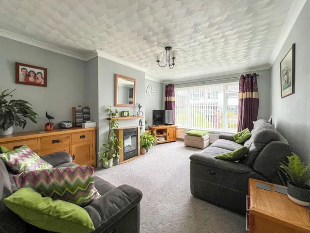 Blenheim Road, Street, BA16, photo 3