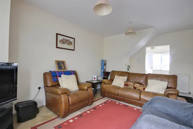 Old Village Road, Little Weighton, photo 3