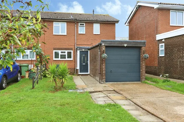 Woods Drive, Apse Heath, PO36, photo 1
