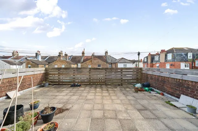 Rowlands Road, Worthing, BN11, photo 1